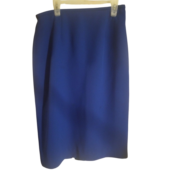 Dresses & Skirts - Elegant Blue Women's Skirt